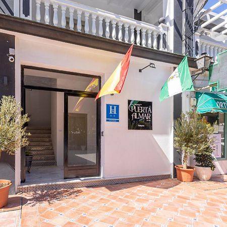 Hostal Puerta Almar エステポナ エクステリア 写真